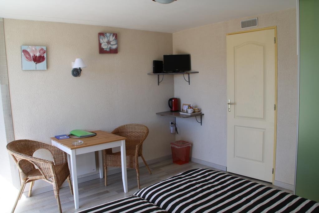 La Perle Du Lot Bed & Breakfast Castelnau-Montratier Exterior foto
